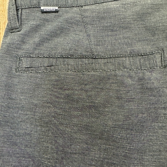 Billabong Men's Gray Shorts Size 32 - Picture 9 of 11